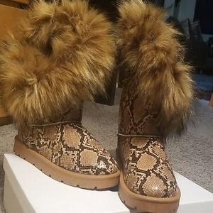 Asymmetric boots Tan Snakeskin size 10